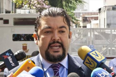 ¡DEBE SABERLO! Defensa de Roberto Marrero denuncia que el régimen “usa la nocturnidad” para efectuar audiencia (+Video)