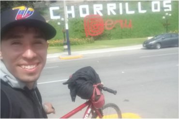 ¡CONMOVEDOR! Venezolano tardó 20 días en bicicleta para inmigrar a Chile y no pudo pasar porque perdió la cédula