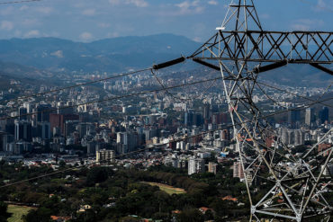 ¡EL CUENTO DE NUNCA ACABAR! Reportan bajón eléctrico en Caracas y varios estados del país este #17Feb