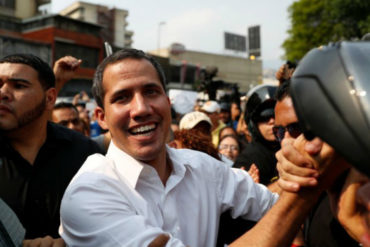 ¡LO ÚLTIMO! Guaidó sostuvo encuentro con estudiantes de la UCAB previo a presentación de plan de seguridad (+Video + selfie)