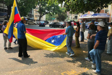 ¡LE MOSTRAMOS! Venezolanos atienden la convocatoria de Guaidó este #10Abr por la llamada operación libertad (+Fotos + Video)