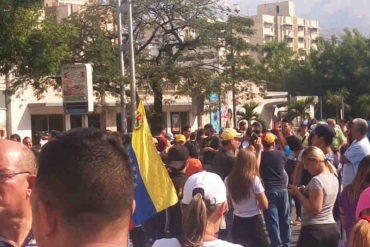 ¡LE MOSTRAMOS! Registran protestas en algunas partes del país este #30Abr en apoyo a Juan Guaidó (+Fotos)