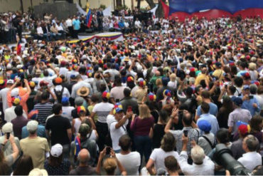 ¡ATENTOS! Este #19Abr se efectuó el cabildo abierto convocado por Guaidó (+Fotos + Videos)