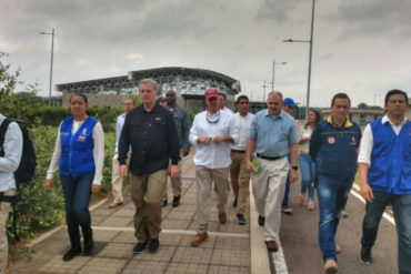 ¡ENTÉRESE! Congresistas de EEUU se reunieron con representantes de Guaidó en el puente Simón Bolívar este #18Abr (+Fotos +Video)