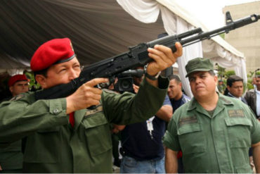 ¡VAYA, VAYA! Rusia investiga “robos” en la construcción de una fábrica de fusiles de asalto Kaláshnikov en Venezuela