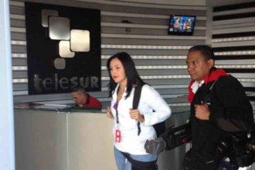 ¡HABILIDOSOS! Equipo de Telesur se habría hecho pasar por la TV chilena para tratar de manipular a militares que apoyan a Guaidó, según Sebastiana Barráez