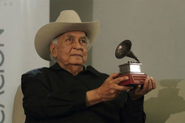 ¡LAMENTABLE! Murió el compositor y arpista venezolano Juan Vicente Torrealba (tenía 102 años) (+reacciones)