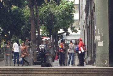 ¡ATENCIÓN! GNB coloca piquete en los alrededores del Palacio Federal Legislativo para impedir el acceso a la prensa este #28May
