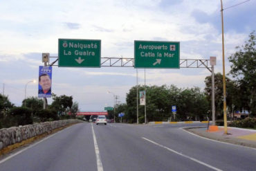 ¡INSEGURIDAD DESBORDADA! Con dos pistolas y dos granadas robaron a 40 pasajeros de unidad de transporte en la Caracas-La Guaira