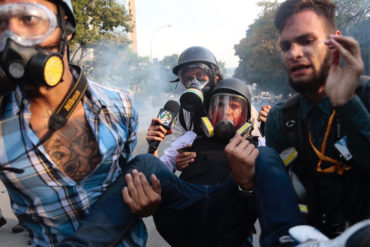 ¡GRAVE! GNB agredió al periodista Gregory Jaimes mientras cubría manifestación en Altamira este #1May (+Videos)