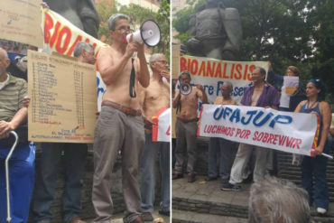 ¡VEA! Abuelos protestaron sin camisa para mostrar cómo los tiene la “dieta obligada” de Maduro (+Fotos)