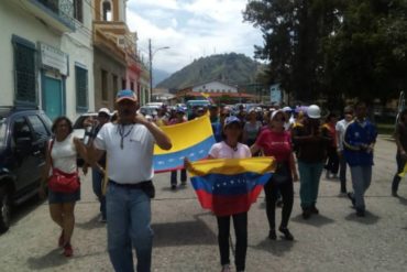 ¡LO ÚLTIMO! 2 mujeres fueron arrolladas durante protestas en Mérida este #4May (El sujeto se dio a la fuga)