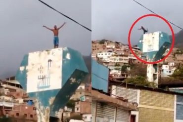 ¡HORROR! Hombre agobiado por la crisis saltó al vacío desde un tanque en Vargas (+Video +Imágenes sensibles)