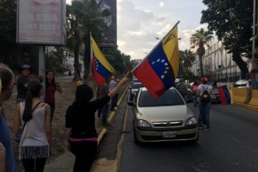 ¡NO SE AGUANTA! Ciudadanos protestan en La Trinidad por la escasez de gasolina: increíble que un país petrolero no tenga combustible