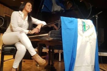 ¡GRAN GESTO! Pianista nicaragüense tocó el Alma Llanera para expresar su apoyo a la lucha por la libertad de Venezuela (+Video)