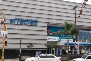 Alertan de que sujetos acosan a mujeres en el centro comercial El Recreo y las drogan con burundanga u otras sustancias: “Traten de no estar solas por esos lados”