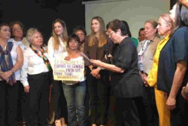 ¡SEPA! Fabiana Rosales insta a las mujeres a dar a conocer el “Plan País” y enfrentar el blackout