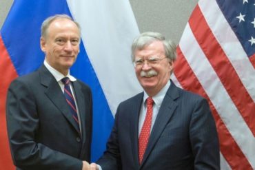 ¡IMPORTANTE! Bolton se reunió con su homólogo ruso y conversaron sobre Venezuela