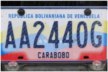 ¡INSÓLITO! Detienen a un hombre por modificar la placa de su vehículo para surtir gasolina (+Foto)