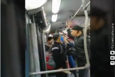 ¡ABUSADOR! Le cayeron a piña a este sujeto por masturbarse frente a una niña en un autobús (+Video)