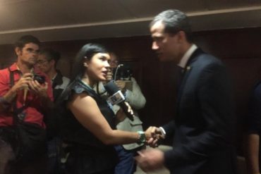 ¡IMPORTANTE! Guaidó celebra el ingreso de la prensa a la AN este #4Jun: “El terreno del régimen es la desinformación” (+Video + Fotos)