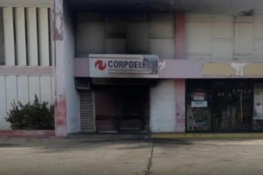 ¡LE CONTAMOS! Incendiaron oficina administrativa de Corpoelec durante protesta por luz en Cabimas