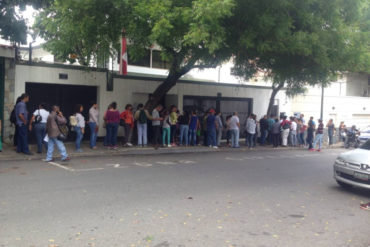 ¡MÁS COLAS! En el Consulado de Perú arman lista de espera de venezolanos para poder tramitar los papeles para la visa (+Detalles)