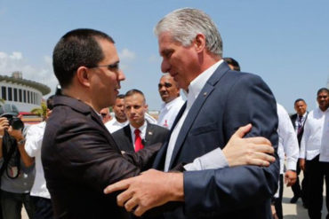 ¡PERO NO TE GUINDES! La jalada de mecate profesional de Arreaza al recibir a Díaz Canal en Venezuela