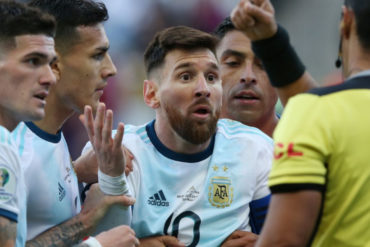 ¡ESTABA INDIGNADO! Messi no recibió la medalla de bronce en protesta contra Conmebol: «No quiero ser parte de esta corrupción» (+Video)