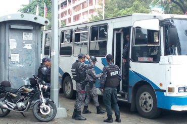 ¡LE DECIMOS! Ultimados dos sujetos que intentaron robar un autobús en la vía Caracas-Los Teques: un policía iba de pasajero y se originó un tiroteo