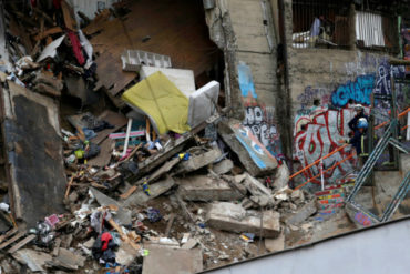 ¡LAMENTABLE! Confirman la muerte de 2 venezolanos en el derrumbe de Valparaíso