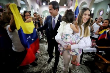 ¡VÉALO! Guaidó participó en misa en honor a la Virgen de Coromoto (+así fue su llegada) (+Fotos) (+Video)