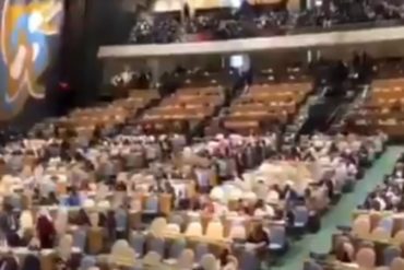 ¡POR MENTIROSA! La dejaron sola: Así se fueron delegados de varias naciones cuando Delcy Rodríguez llegó a la sede de la Asamblea de la ONU (+Videos)