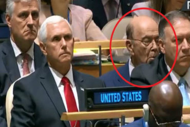 ¡SE PASÓ! Un asesor de Trump se quedó rendido durante su discurso en la ONU