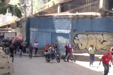 ¡LO ÚLTIMO! Colectivos atacan a disparos a simpatizantes de Guaidó en concentración en la avenida San Martín este #21Sep (+Videos) (+Fotos)