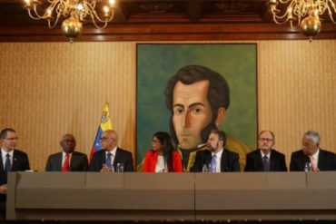 ¡LEA! Los 10 acuerdos de la «mesa de diálogo nacional» entre Maduro y partidos opositores minoritarios (un nuevo CNE en la lista)