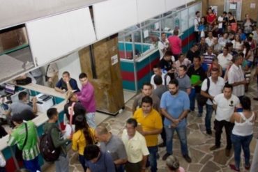 ¡SEPA! Venezolanos hacen largas colas para registrar sus vehículos en Colombia