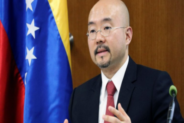 ¡LO ÚLTIMO! Embajador de Maduro en Japón denuncia que su cuenta bancaria fue congelada