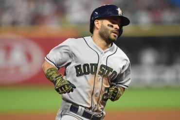 Revelan que la casa de José Altuve fue asaltada mientras asistía al Opening Day en Houston