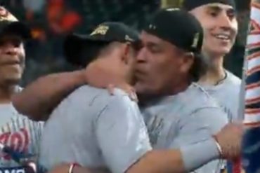 ¡NO SE LO PIERDA! El emotivo abrazo y llanto entre dos peloteros venezolanos tras ganar la MLB (+Video)