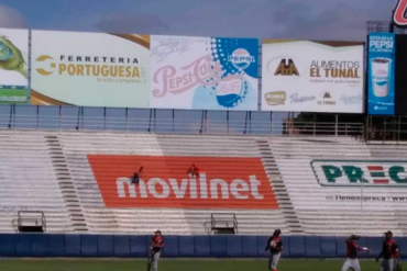 ¡PENDIENTES! Estadio de la LVBP en Lara comienza a tapar la publicidad estatal tras romper patrocinios con el régimen (+Fotos)