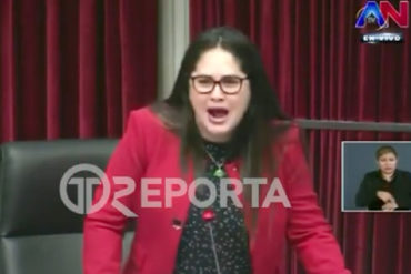 ¡ENLOQUECIÓ! Diputada panameña pide reforma constitucional para no conceder nacionalidad a hijos de venezolanos (+Video)