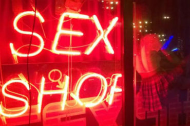 ¡ENTÉRESE! Las sex shop en Caracas se niegan a cerrar a pesar de la hiperinflación