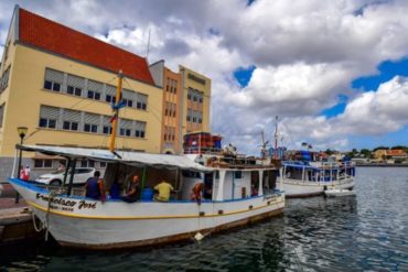 ¡SÉPALO! Venezolanos indocumentados en Curazao podrán solicitar residencia por “razones humanitarias”