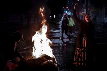 ¡MUY FUERTES! Los enfrentamientos entre efectivos de seguridad y manifestantes que se registraron en Bogotá (+Videos)