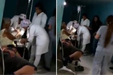 ¡HECHO EN REVOLUCIÓN! Con linterna atienden en la emergencia del hospital Adolfo Prince Lara en Puerto Cabello (+Video)