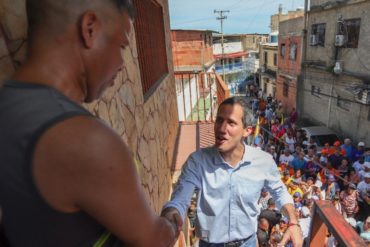 ¡BIEN SEGURO! Guaidó afirma desde Macuto que tiene “la absoluta certeza” de que Venezuela “va a ser libre” (+Video)