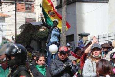 ¡ENARDECIDOS! El mensaje de un manifestante en protesta en Bolivia: “No nos van a ganar esos comunistas de mi*rda” (+Video)