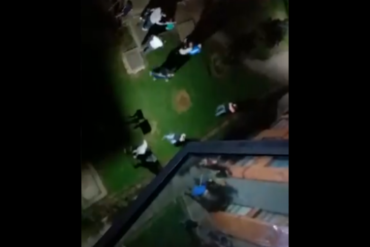 ¡VEA! Así intentan ingresar a los edificios en Bogotá para saquear: los vecinos formaron grupos de defensa (+Videos)