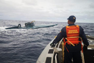 ¡CAPTURADOS! Interceptan en España el primer ‘narcosubmarino’ de Europa con 3.000 kilos de cocaína (Venía desde Sudamérica)